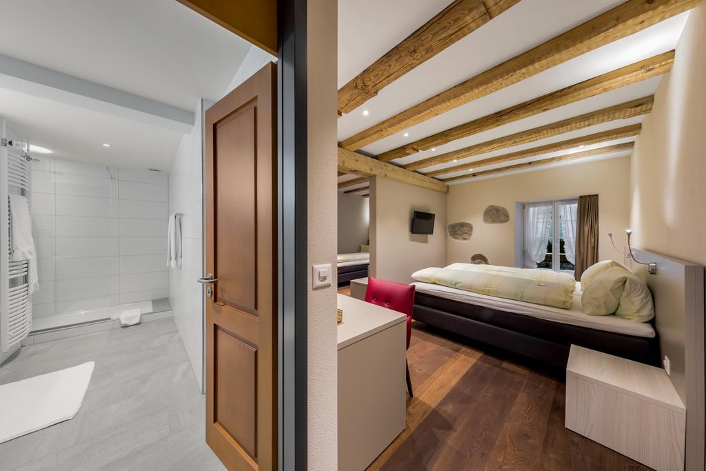 Hirschen Hotel 3*